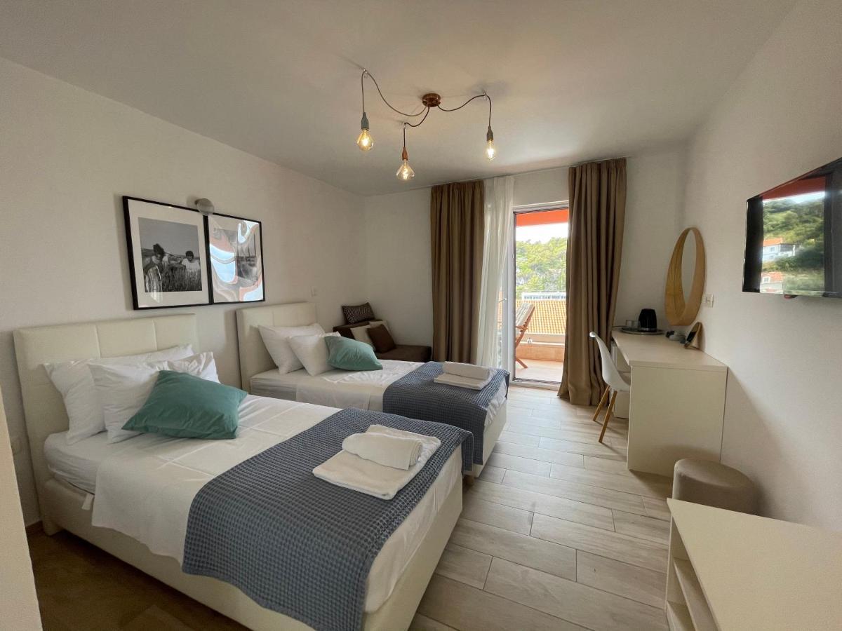 St. Nicholas Rooms Hvar Town Esterno foto