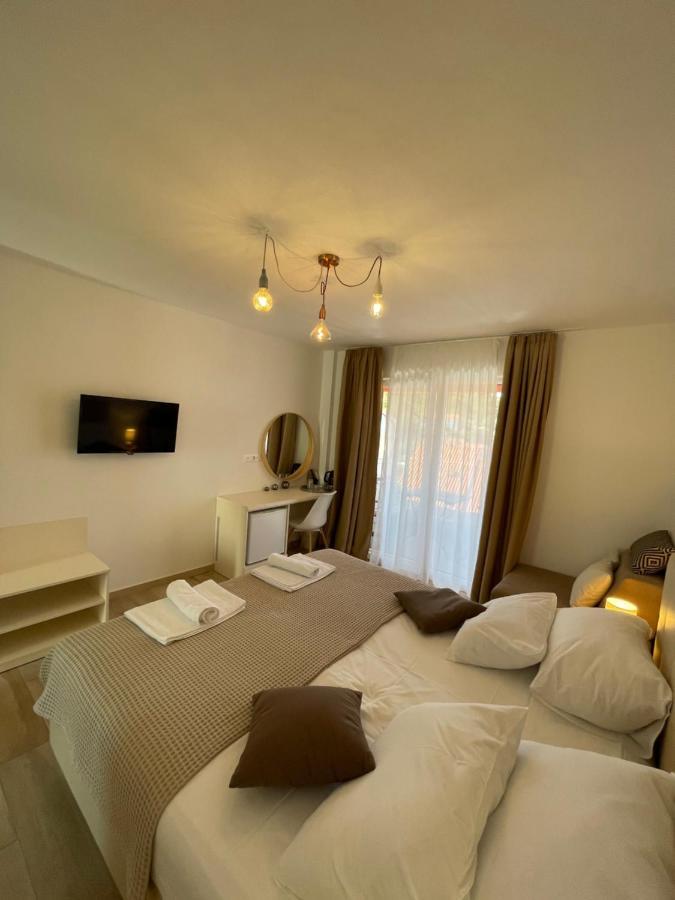 St. Nicholas Rooms Hvar Town Esterno foto