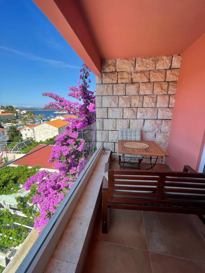 St. Nicholas Rooms Hvar Town Esterno foto