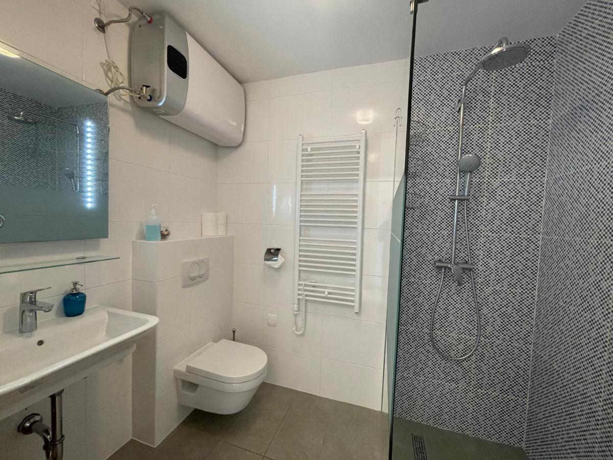 St. Nicholas Rooms Hvar Town Esterno foto