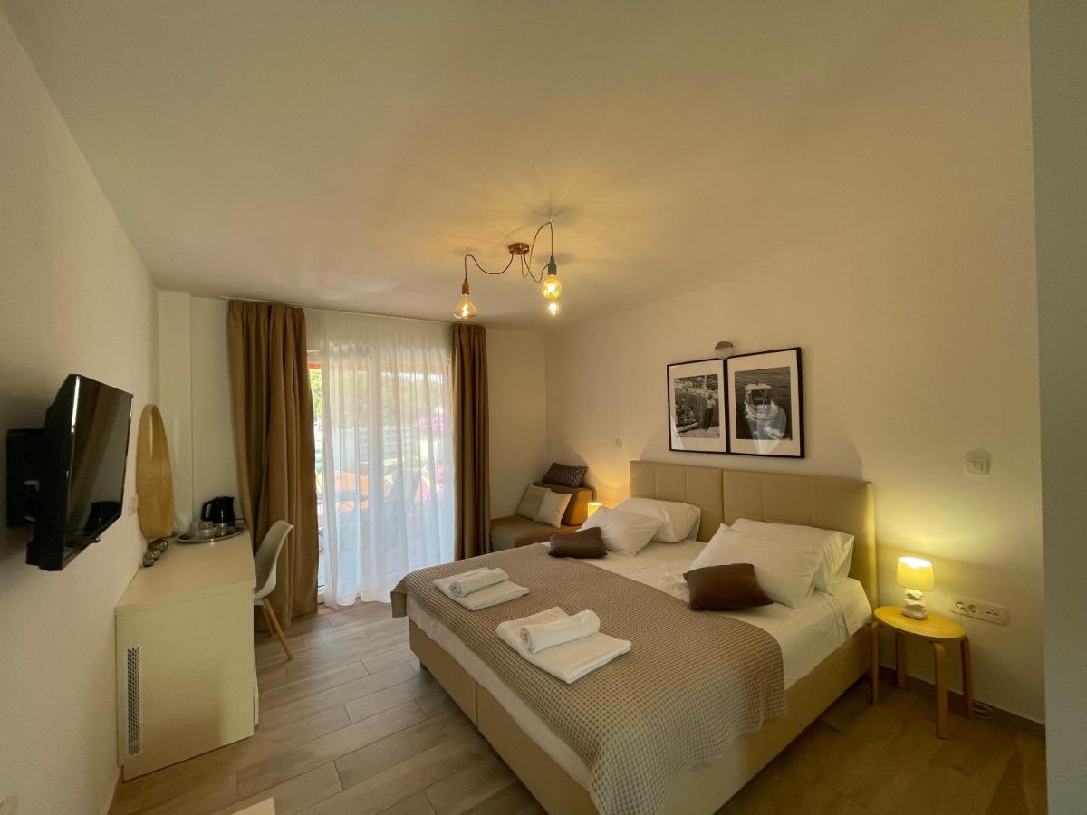 St. Nicholas Rooms Hvar Town Esterno foto