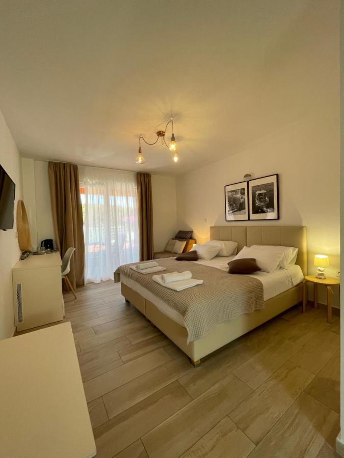 St. Nicholas Rooms Hvar Town Esterno foto