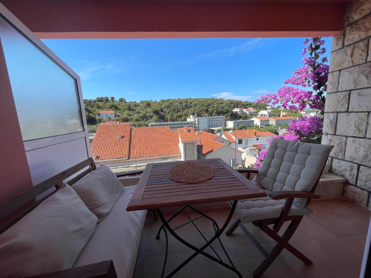 St. Nicholas Rooms Hvar Town Esterno foto