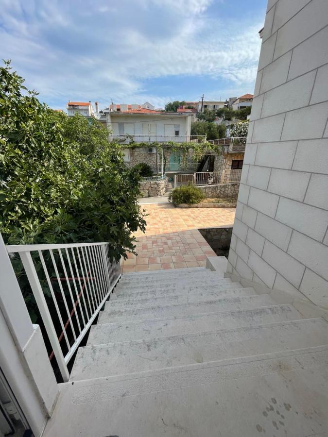 St. Nicholas Rooms Hvar Town Esterno foto